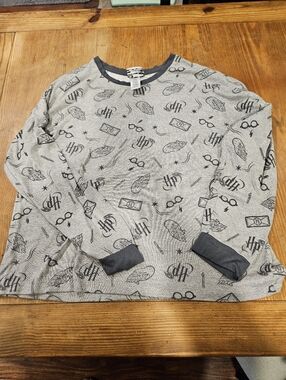 Women's Gray Patterned Pajama Set - Magical Icons